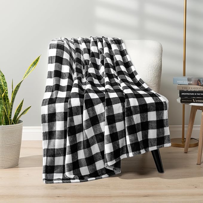 PAVILIA Black and White Buffalo Plaid Fleece Bed Blanket King Size, Soft Checkered Flannel Blanket for Sofa, Plaid Christmas Couch Throw Bed, Warm Cozy Decorative Blanket Fall Decor Gift, 90x90