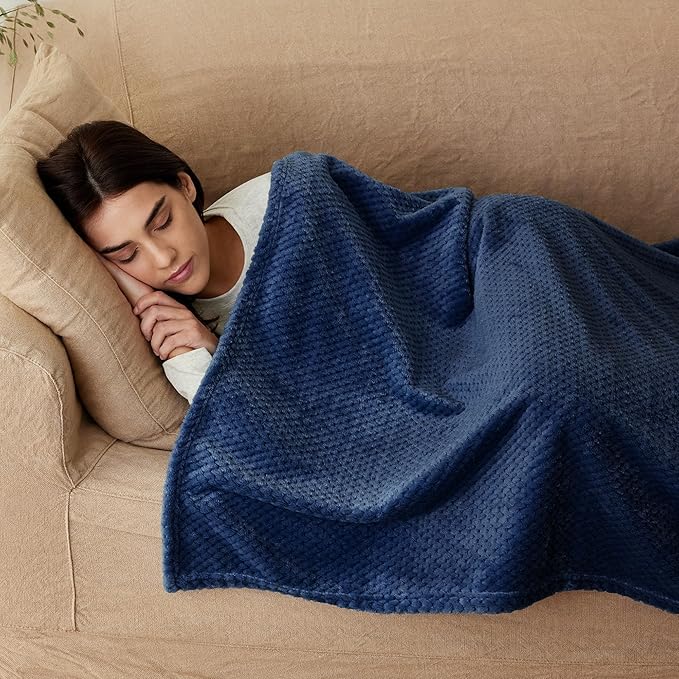 Exclusivo Mezcla Fleece Bed Blanket Twin Size, Super Soft and Warm Blankets for Couch, Sofa and Bed Waffle Textured, Cozy, Fuzzy and Lightweight (Navy Blue, 60x80 inches)