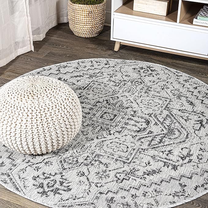 JONATHAN Y SMB105D-9R Estrella Bohemian Medallion Textured Weave Black/Gray 9' Round Indoor/Outdoor Area Rug, Pet Friendly, Non-Shedding, Stain Resistant, Easy-Cleaning for Backyard, Patio, Porch