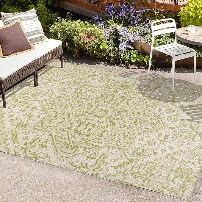 JONATHAN Y SMB105E-4 Estrella Bohemian Medallion Textured Weave Indoor Outdoor Area Rug, Coastal,Traditional,Transitional Easy Clean,Bedroom,Kitchen,Backyard,Patio, Non-Shed, Cream/Green, 4 X 6
