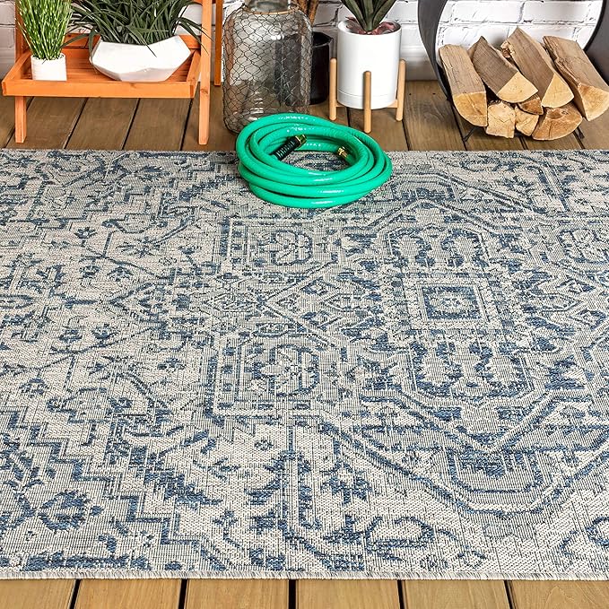 JONATHAN Y SMB105B-3 Estrella Bohemian Medallion Textured Weave Navy/Gray 3 ft. x 5 ft. Indoor/Outdoor Area Rug Coastal, Traditional, Transitional, Perfect for Backyard, Patio, Porch